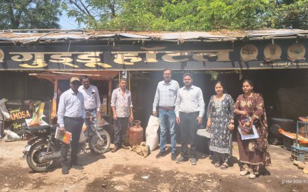 कवर्धा में घरेलू गैस सिलेंडर के व्यावसायिक उपयोग पर कार्रवाई, 11 प्रतिष्ठानों से सिलेंडर जब्त