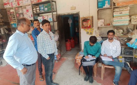 सरगुजा में घरेलू गैस सिलेंडरों के अवैध भंडारण पर कार्रवाई, 124 सिलेंडर जब्त