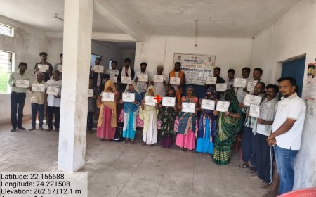 आम्बी गांव में प्रस्फुटन समितियों का क्षमता वर्धन प्रशिक्षण, ग्राम विकास में सक्रिय भागीदारी पर जोर