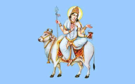 Chaitra Navratri Maha Ashtami 2026: मां महागौरी की पूजा से मिलती है विशेष कृपा, जानें महत्व और उपाय