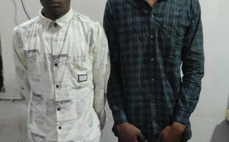 चाकू मारकर मोबाइल लूटने वाले दो आरोपी घंटों में गिरफ्तार, हथियार और मोबाइल बरामद