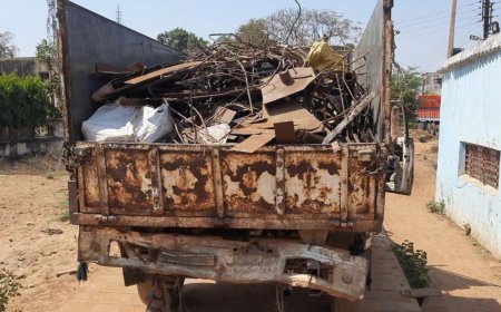 धमतरी में कबाड़ी दुकानों पर पुलिस की बड़ी कार्रवाई: 1430 किलो संदिग्ध लोहा-टीन जब्त, दो आरोपी गिरफ्तार