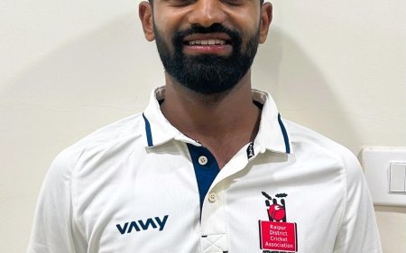 सीएससीए इंटर डिस्ट्रिक्ट फाइनल: रायपुर ब्लू की मजबूत शुरुआत, सानिध्य हुरकत का शानदार शतक