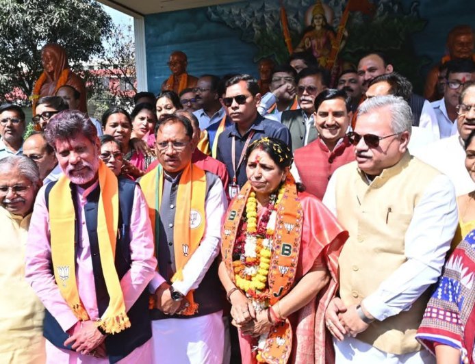 राज्यसभा चुनाव: भाजपा प्रत्याशी लक्ष्मी वर्मा ने छत्तीसगढ़ विधानसभा में दाखिल किया नामांकन