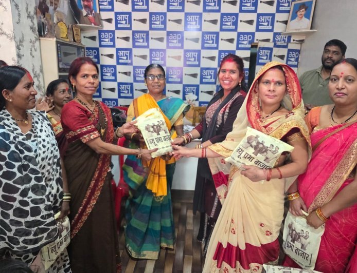 अंतर्राष्ट्रीय महिला दिवस पर आम आदमी पार्टी का बड़ा कार्यक्रम, सैकड़ों महिलाओं ने थामा पार्टी का दामन