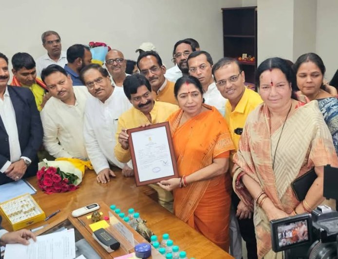 राज्यसभा के लिए निर्विरोध चुनी गईं लक्ष्मी वर्मा, भाजपा नेताओं ने दी बधाई
