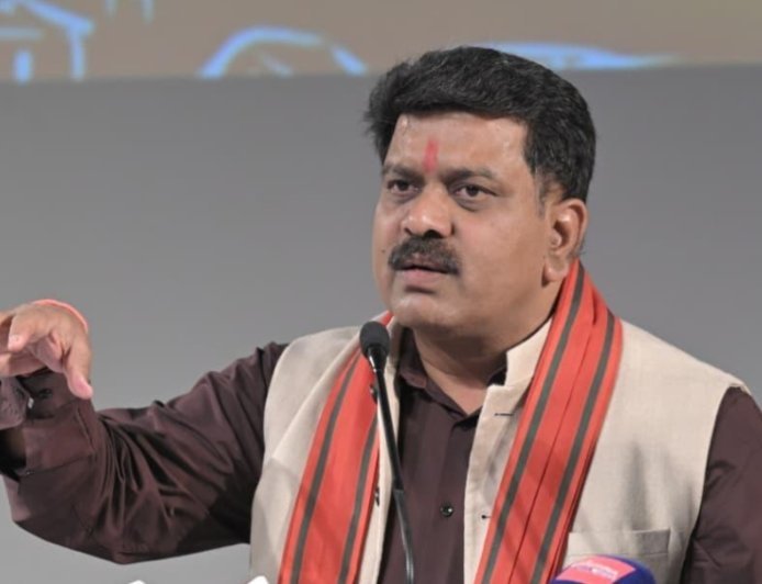 पीएम आवास योजना में छत्तीसगढ़ देश में अव्वल, उप मुख्यमंत्री विजय शर्मा ने जताया हर्ष