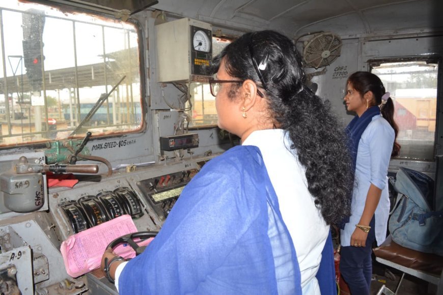 अंतर्राष्ट्रीय महिला दिवस: दक्षिण पूर्व मध्य रेलवे में महिलाएँ निभा रहीं अहम जिम्मेदारियाँ