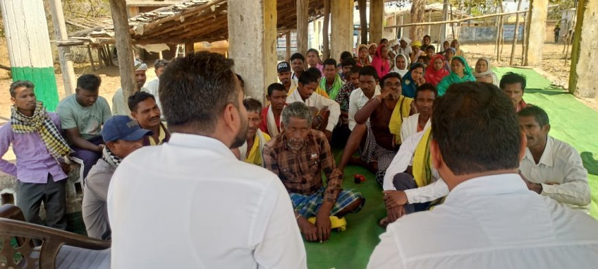 जनमन आवास में प्रगति लाने वनांचल में लग रही चौपाल, हितग्राहियों से संवाद कर समस्याओं का समाधान