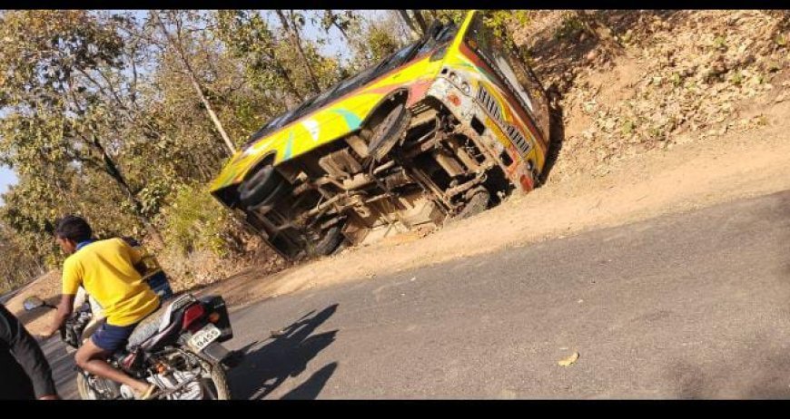 मनेंद्रगढ़–जनकपुर मार्ग पर खटारा बसों का संचालन, ओवरलोडिंग और नियमों की अनदेखी से यात्रियों की सुरक्षा पर खतरा