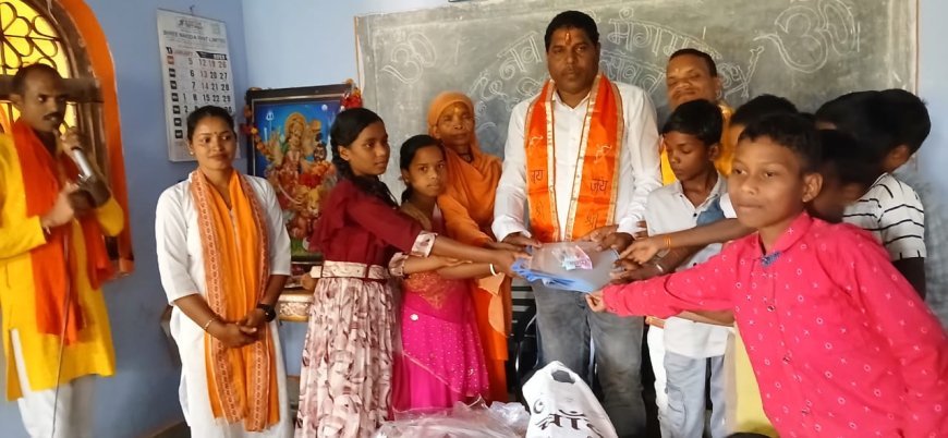 स्कूल प्रांगण में धूमधाम से मनाया गया हिंदू नववर्ष, सांस्कृतिक कार्यक्रमों में झूमे बच्चे