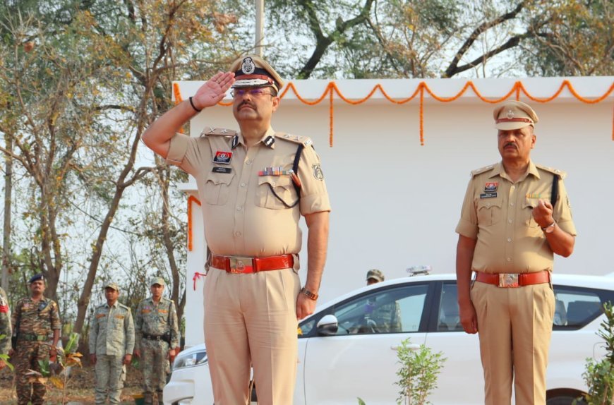 कबीरधाम में आईजी बालाजी राव का वार्षिक निरीक्षण संपन्न, अनुशासन और जनसेवा पर दिया जोर