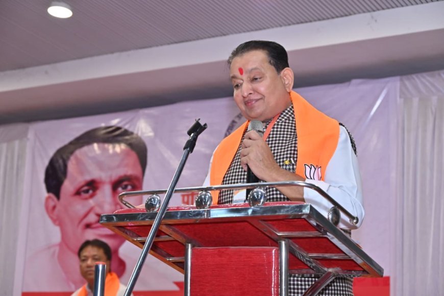 बसना में भाजपा का प्रशिक्षण महाअभियान, विधायक डॉ. संपत अग्रवाल ने कार्यकर्ताओं को दिया ‘राष्ट्र प्रथम’ का मंत्र