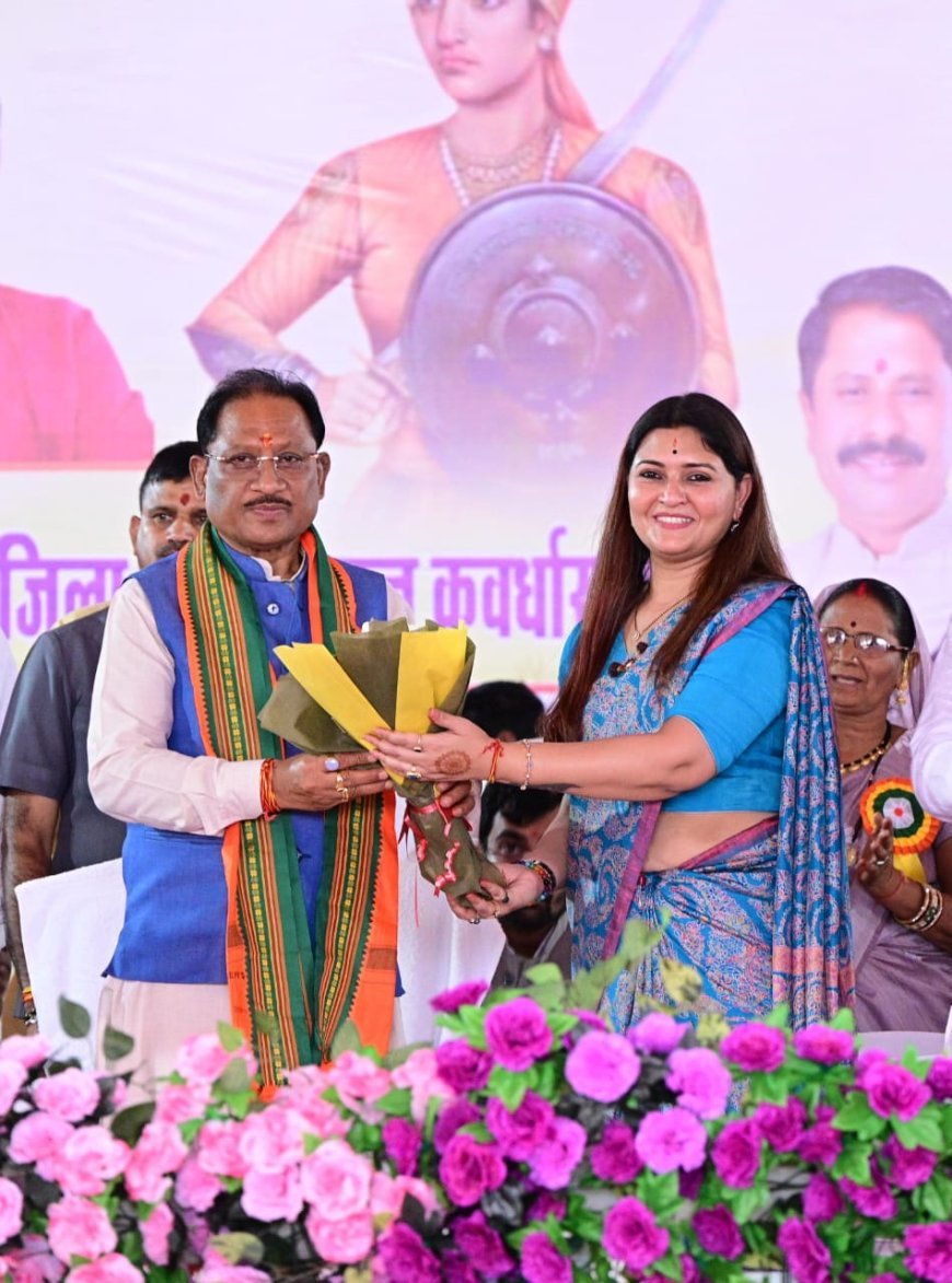 पंडरिया में रानी अवंती बाई लोधी बलिदान दिवस पर CM विष्णु देव साय का स्वागत, विधायक भावना बोहरा ने किया 6 मूर्तियों का लोकार्पण
