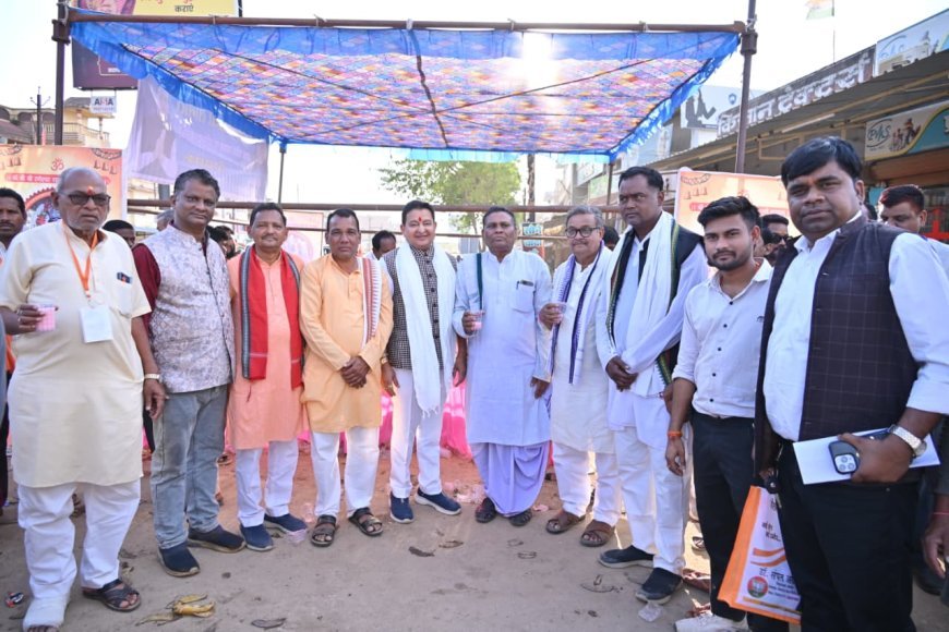 बसना में श्री रणेश्वर मंदिर प्राण प्रतिष्ठा महोत्सव: विधायक डॉ. संपत अग्रवाल ने ध्वज यात्रा का किया भव्य स्वागत