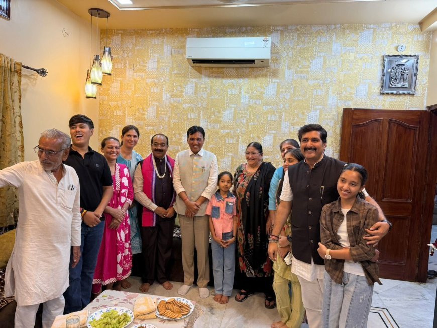 रायपुर में केंद्रीय मंत्री मनसुख मांडविया का स्वागत, भाजपा प्रवक्ता अमित चिमनानी के निवास पहुंचे