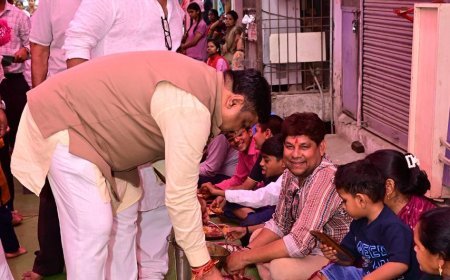 हनुमान जयंती पर मंत्री गजेन्द्र यादव ने मंदिरों में पूजा कर दिया सेवा और समर्पण का संदेश