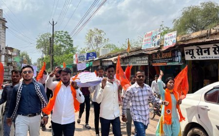 नक्सलवाद मुक्त भारत की घोषणा पर कबीरधाम में ABVP का पुतला दहन, कार्यकर्ताओं ने जताया स्वागत