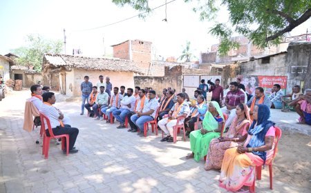 रेमड़ा में ‘गांव चलो-घर चलो’ अभियान: विधायक डॉ. संपत अग्रवाल ने घर-घर पहुंचकर योजनाओं का किया प्रचार