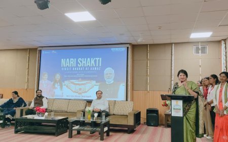 रायपुर में ‘नारी शक्ति युवा संसद’: युवा महिलाओं ने मॉक संसद के जरिए दिखाया नेतृत्व और लोकतांत्रिक समझ