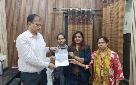 भीषण गर्मी में स्कूल बंद करने की मांग तेज, रायपुर में अपर कलेक्टर को सौंपा गया ज्ञापन