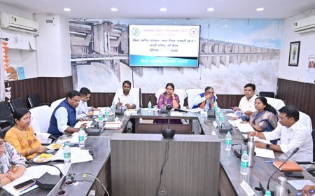 धमतरी में DMF शासी परिषद की बैठक: गुणवत्ता, पारदर्शिता और समयबद्ध कार्यों पर जोर