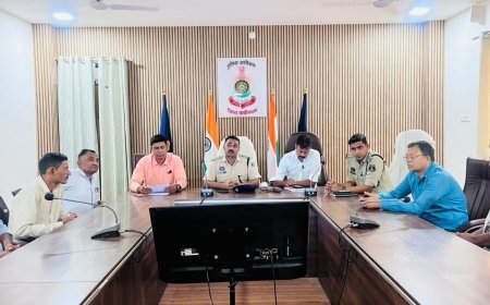 कबीरधाम पुलिस की सख्ती: होटल, लॉज और ढाबा संचालकों को दिए कड़े निर्देश, “समाधान एप्प” के उपयोग पर जोर