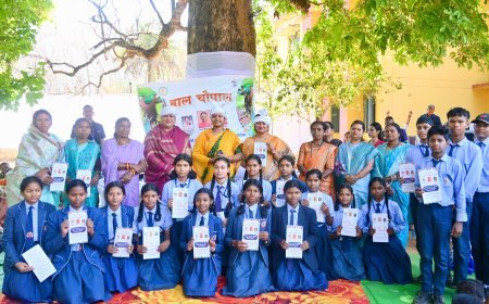 कबीरधाम में RTE प्रतिपूर्ति बढ़ाने की मांग, निजी स्कूलों का काली पट्टी बांधकर विरोध