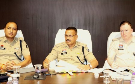 कबीरधाम पुलिस की सख्त चेतावनी: अपराधियों पर जीरो टॉलरेंस, अवैध गतिविधियों पर होगा कड़ा प्रहार