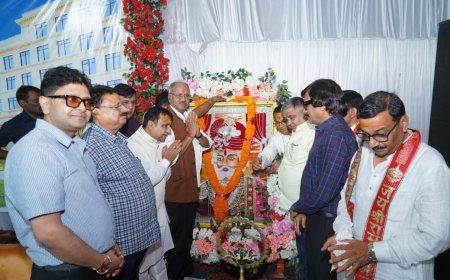 अंबिकापुर में ‘श्री अग्रोहा पैलेस’ का भूमिपूजन: बृजमोहन अग्रवाल बोले—भवन नहीं, जीवंत समाज का निर्माण करें