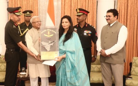 सशस्त्र सेना झंडा दिवस निधि में आलीराजपुर बना प्रदेश में नंबर-1, कलेक्टर नीतू माथुर को राज्यपाल ने किया सम्मानित