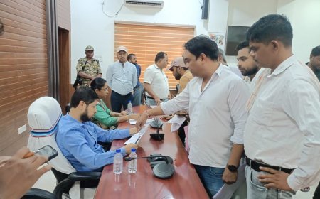 निजी स्कूलों की फीस वृद्धि पर सियासत तेज: ‘नो स्कूल-नो फीस’ लागू करने की मांग