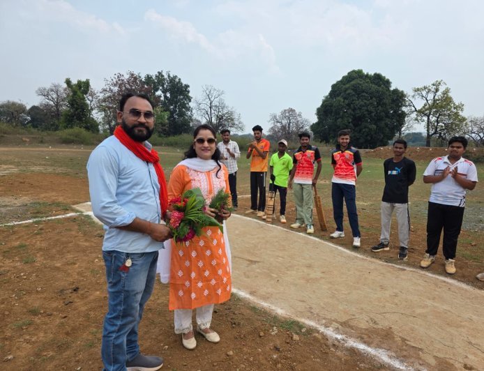दंतेवाड़ा में BCL अंडर-19 क्रिकेट टूर्नामेंट का शुभारंभ, खिलाड़ियों में दिखा जबरदस्त उत्साह