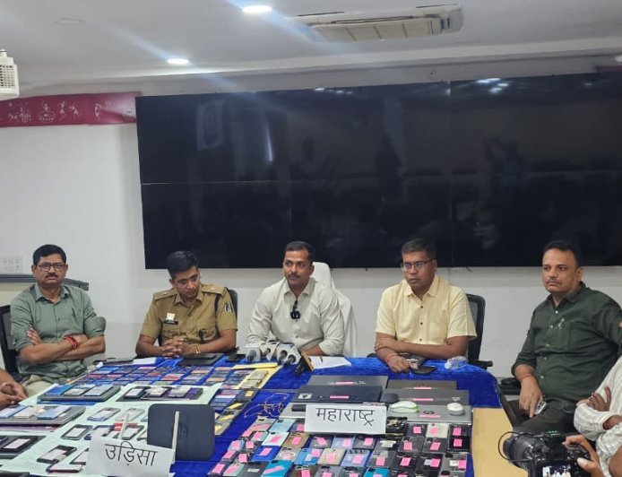 रायपुर पुलिस की बड़ी कार्रवाई: ऑनलाइन सट्टा गिरोह का भंडाफोड़, 20 आरोपी गिरफ्तार