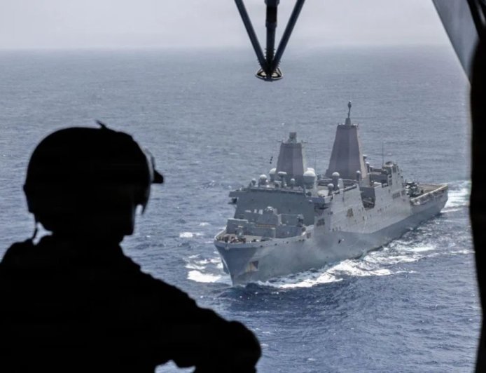 होर्मुज में तनाव बढ़ा: ईरान ने दो विदेशी जहाज जब्त किए, अमेरिका-इजराइल कनेक्शन का दावा