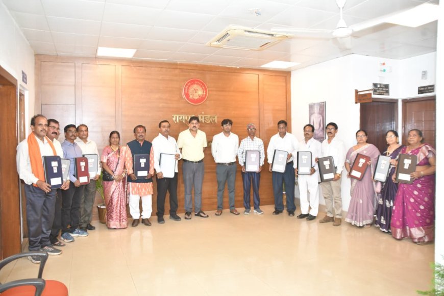 रायपुर मंडल में 13 रेलकर्मियों का सम्मानपूर्वक सेवानिवृत्ति समारोह, 5.76 करोड़ से अधिक का भुगतान