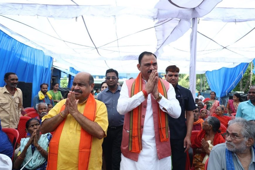 रायपुर में SBI की CSR पहल: पुरन्दर मिश्रा की मौजूदगी में मरीजों को मिले चिकित्सा उपकरण