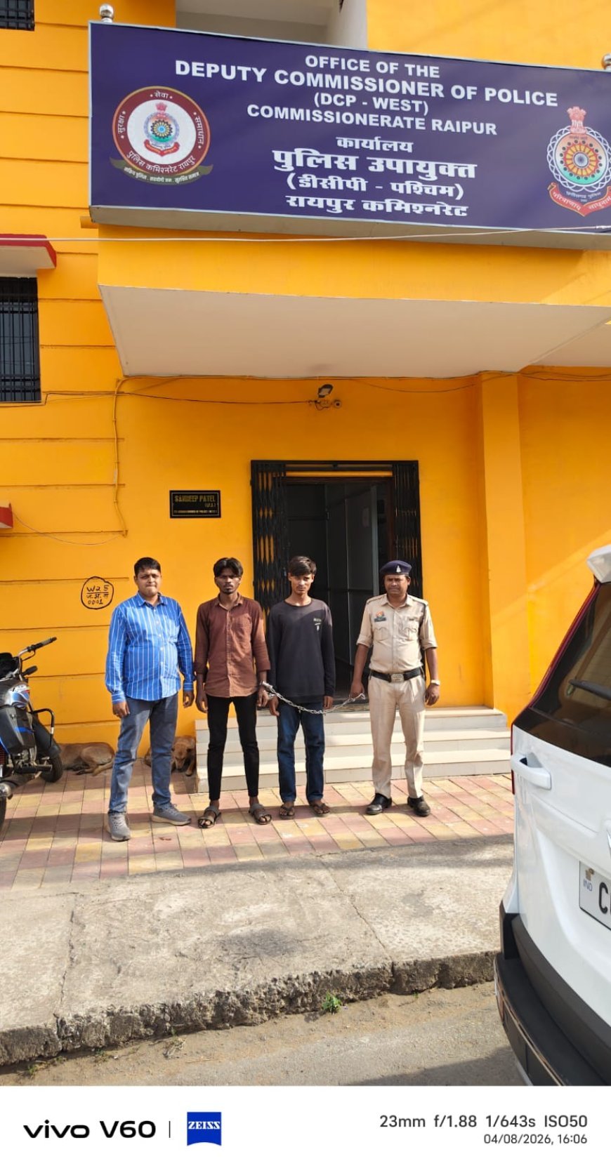 डी.डी. नगर में लूट की दो वारदातों का खुलासा, 5 आरोपी गिरफ्तार