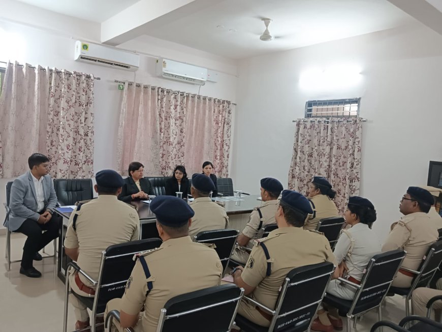 कबीरधाम के गांवों में स्वास्थ्य शिविर, 124 मरीजों की पोर्टेबल एक्स-रे से जांच