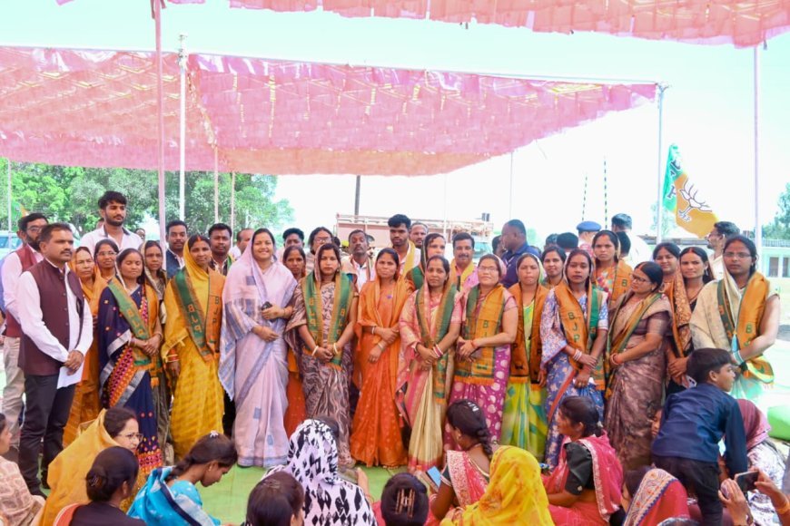 ग्राम बतरा में भाजपा की बड़ी सेंध: पूर्व कांग्रेस विधायक के गांव में 31 लोगों ने थामा कमल का दामन