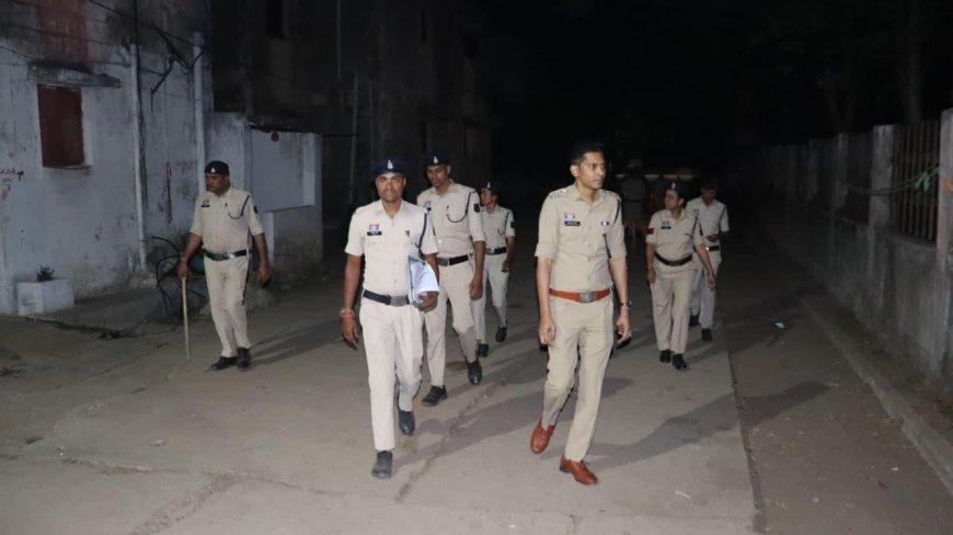 राजनांदगांव में पुलिस की सख्ती—असामाजिक तत्वों पर कसा शिकंजा, कॉम्बिंग गश्त से मचा हड़कंप