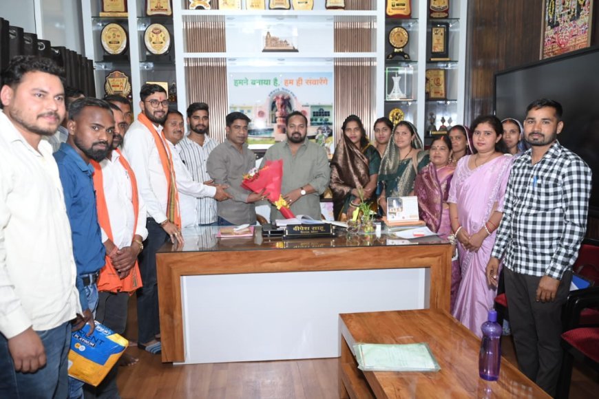 जनपद पंचायत बेरला में दो CEO से बढ़ी परेशानी, विकास कार्य प्रभावित, विधायक से मिले जनप्रतिनिधि