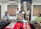 महासमुंद पुलिस को बड़ी सफलता, शातिर चोर गिरफ्तार, 32 लाख से अधिक की संपत्ति बरामद