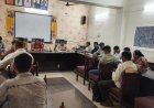 सुशासन तिहार की तैयारियों को लेकर गुण्डरदेही एसडीएम की समीक्षा बैठक, लंबित आवेदनों के त्वरित निराकरण के निर्देश