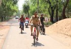 ऊर्जा संरक्षण की ओर कबीरधाम पुलिस का प्रेरक कदम, अधिकारी साइकिल से पहुंचे कार्यालय