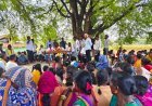 मोटरसाइकिल से वनांचल पहुंचे विधायक जनक राम ध्रुव, 40 साल बाद गांव में पहुंचा कोई जनप्रतिनिधि