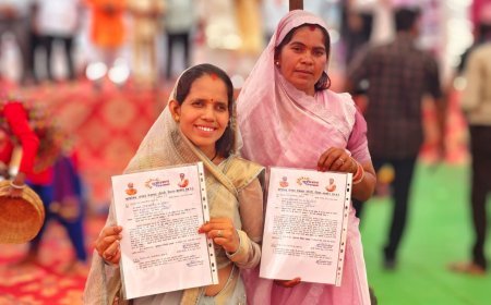 सुशासन तिहार 2026 में ग्रामीण महिलाओं को मिली शौचालय निर्माण राशि, वर्षों पुराना सपना हुआ पूरा