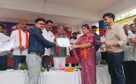 सुशासन तिहार में शिक्षा के सितारों का सम्मान, प्रतियोगी परीक्षाओं में सफलता दिलाने वाले शिक्षक हुए सम्मानित