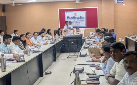आलीराजपुर में विभागीय योजनाओं की समीक्षा, सम्पतिया उइके ने नल-जल और छात्रावास व्यवस्थाओं पर दिए सख्त निर्देश