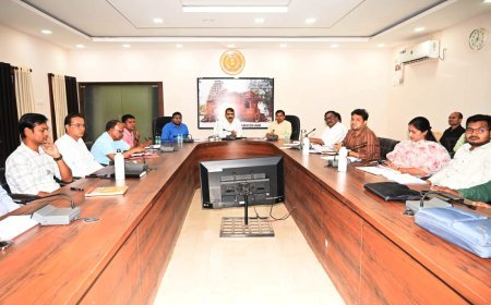 कवर्धा में कलेक्टर गोपाल वर्मा सख्त, पोड़ी बायपास निर्माण में देरी पर ठेकेदार को नोटिस के निर्देश